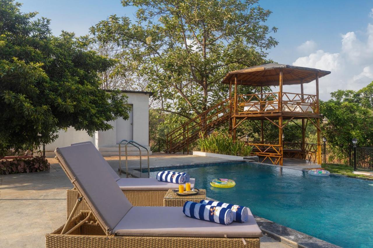 Saffronstays Riverfront Manor, 5-Bdr Pool Villa By Pej River كارجات المظهر الخارجي الصورة